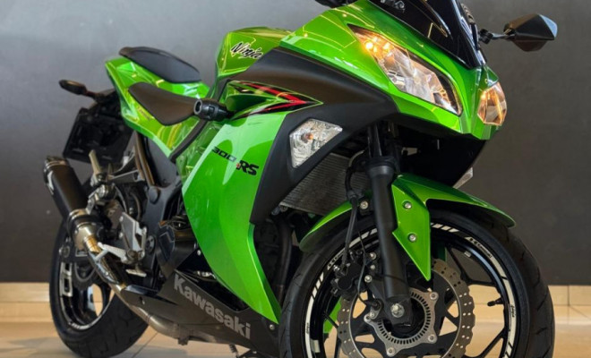 KAWASAKI NINJA 300 2024 Gasolina