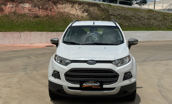 EcoSport FREESTYLE 1.6 2015 | O Conforto e a Versatilidade de um SUV no seu Dia a Dia-0