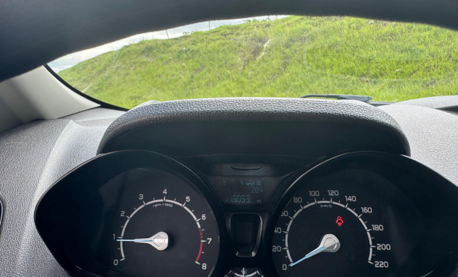 EcoSport FREESTYLE 1.6 2015 | O Conforto e a Versatilidade de um SUV no seu Dia a Dia-12