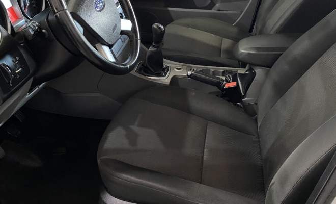 Ford Focus 1.6 S/SE/SE Plus Flex 8V/16V  5p 2013 Flex-3