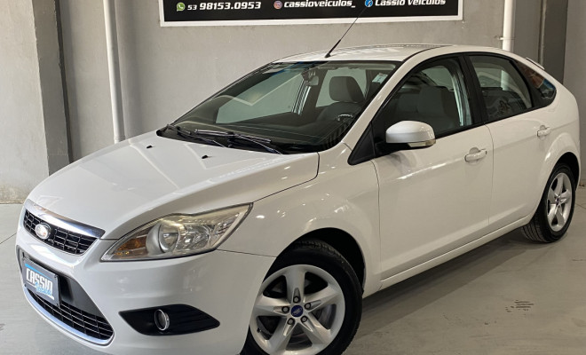 Ford Focus 1.6 S/SE/SE Plus Flex 8V/16V  5p 2013 Flex
