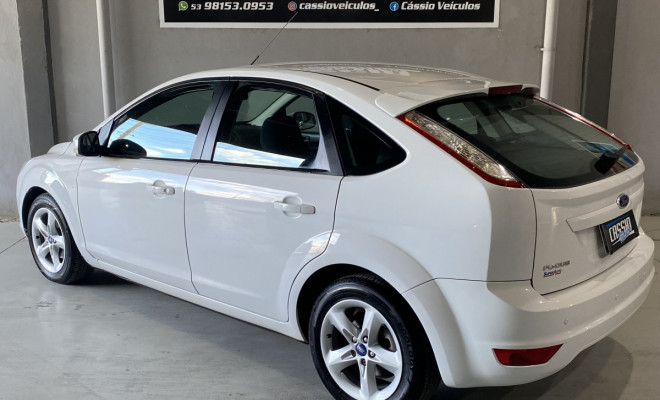 Ford Focus 1.6 S/SE/SE Plus Flex 8V/16V  5p 2013 Flex-0