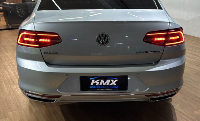 VW - VolksWagen Passat Highline 2.0 TSI 220cv Tip. 2017 Gasolina-5