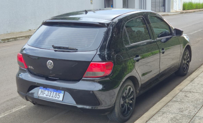 VW - VolksWagen Gol (novo) 1.0 Mi Total Flex 8V 4p 2009 Gasolina-1