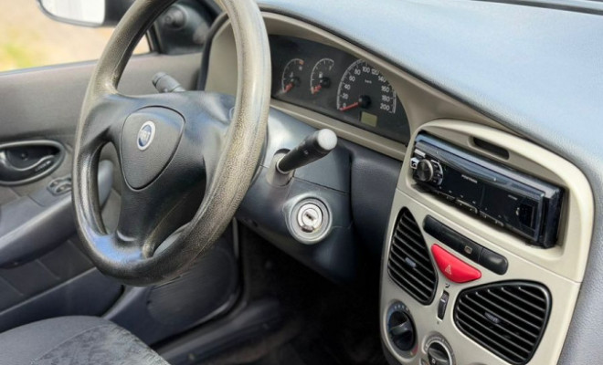 Fiat Palio Celebration 1.0 Fire Flex 8V 4p 2008 Flex-7