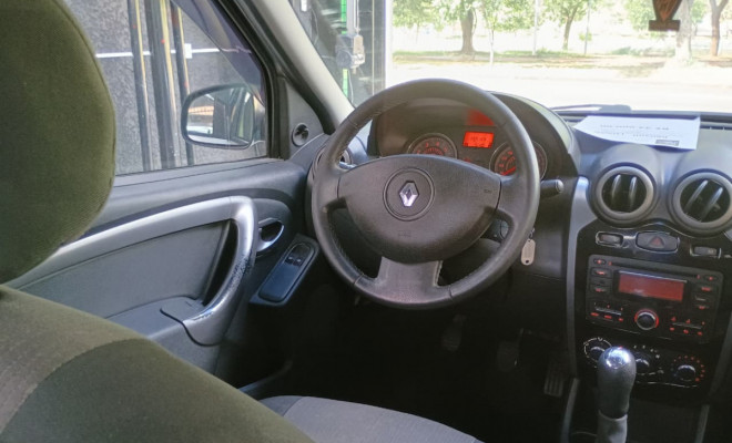 Renault LOGAN Expres./Exp. UP Hi-Flex 1.0 16V 4p 2013 Flex-6