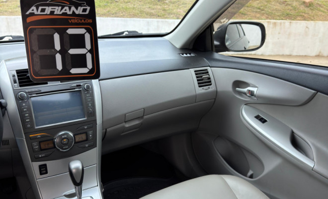 COROLLA XEi 2.0 AUT. 2013 | POTÊNCIA E CONFORTO PARA SUA FAMÍLIA.-11