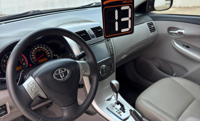 COROLLA XEi 2.0 AUT. 2013 | POTÊNCIA E CONFORTO PARA SUA FAMÍLIA.-7