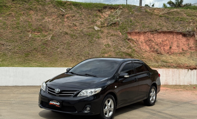 COROLLA XEi 2.0 AUT. 2013 | POTÊNCIA E CONFORTO PARA SUA FAMÍLIA.