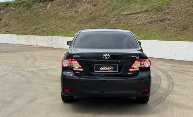 COROLLA XEi 2.0 AUT. 2013 | POTÊNCIA E CONFORTO PARA SUA FAMÍLIA.-1