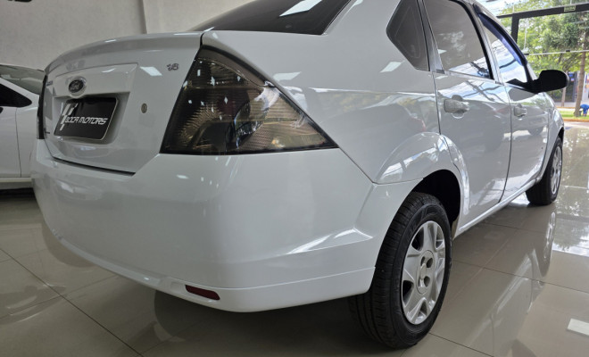 Ford Fiesta Sedan SE 1.6 8V Flex 4p 2014 Flex-3