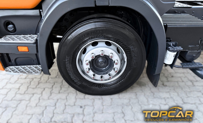 SCANIA R-124 GA 420 6x2 NZ/4x2 3-Eixos 2p (die) 2007 Diesel-8