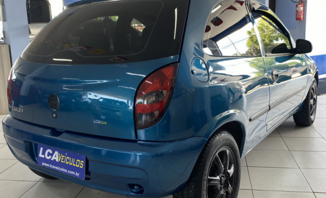 GM - Chevrolet Celta 1.0/Super/N.Piq.1.0 MPFi VHC 8V 3p 2003 Gasolina-2