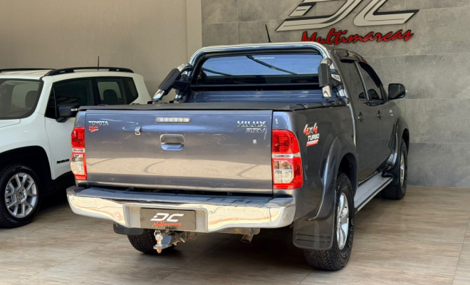 Toyota Hilux CD SRV D4-D 4x4 3.0  TDI Dies 2015 Diesel-1