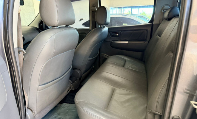 Toyota Hilux CD SRV D4-D 4x4 3.0  TDI Dies 2015 Diesel-9