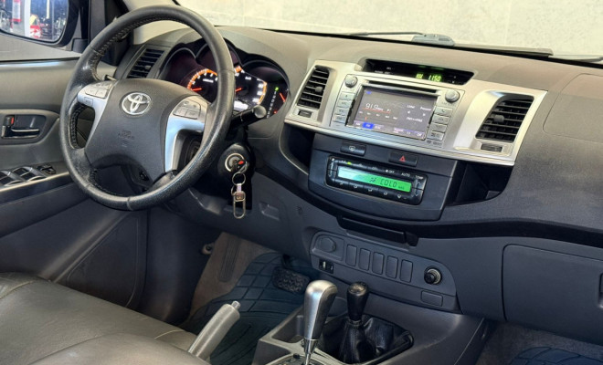 Toyota Hilux CD SRV D4-D 4x4 3.0  TDI Dies 2015 Diesel-8