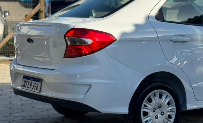 Ford Ka 1.5 Sedan SE Plus 12V Flex 4p Mec. 2020 Flex-4