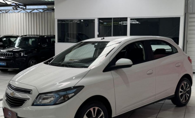 GM - Chevrolet ONIX HATCH LTZ 1.4 8V FlexPower 5p Mec. 2016 Flex-0