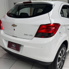 GM - Chevrolet ONIX HATCH LTZ 1.4 8V FlexPower 5p Mec. 2016 Flex-10