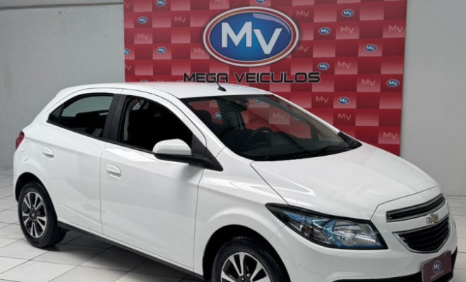 GM - Chevrolet ONIX HATCH LTZ 1.4 8V FlexPower 5p Mec. 2016 Flex