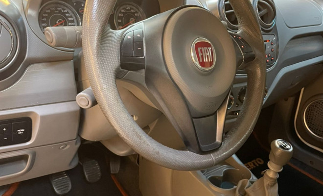 Fiat Palio ESSENCE 1.6  2015  ótimo custo beneficio e estilo-7