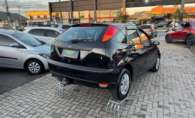 Ford Focus 1.6 S/SE/SE Plus Flex 8V/16V  5p 2008 Flex-2