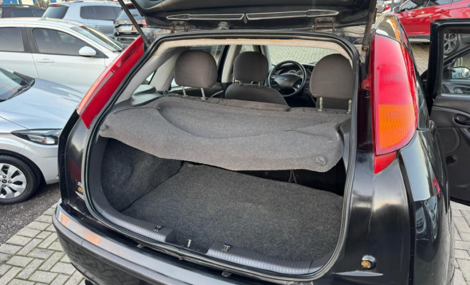 Ford Focus 1.6 S/SE/SE Plus Flex 8V/16V  5p 2008 Flex-8