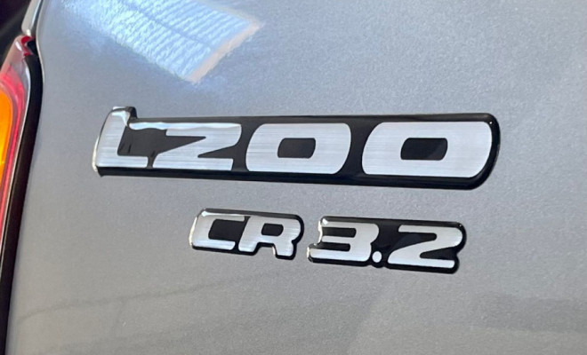 Mitsubishi L200 Triton HPE 3.2 CD TB Int.Diesel Aut 2013 Diesel-17