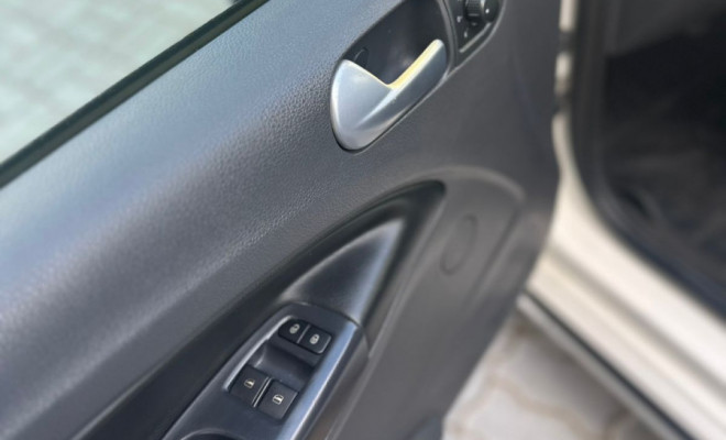 VW - VolksWagen Saveiro CROSS 1.6 Mi Total Flex 8V CE 2011 Flex-5