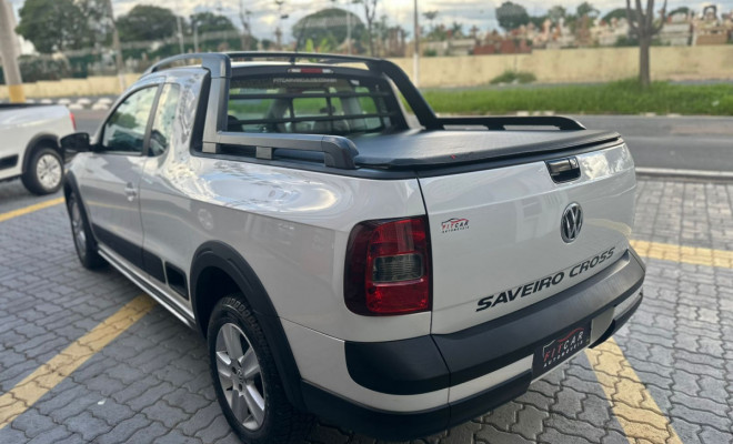 VW - VolksWagen Saveiro CROSS 1.6 Mi Total Flex 8V CE 2011 Flex-1