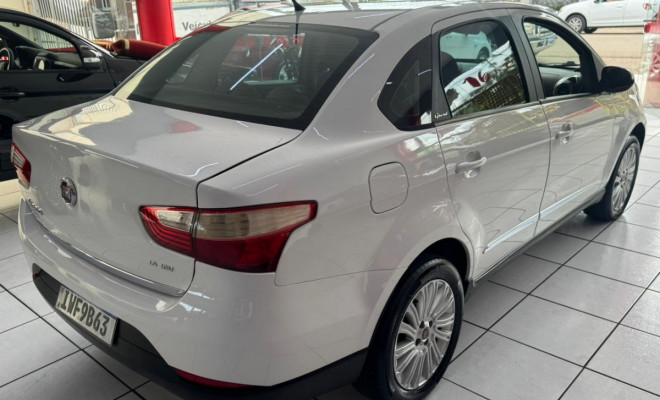 Fiat Grand Siena ESSENCE ITALIA 1.6 Flex 16V 2015 Flex-2