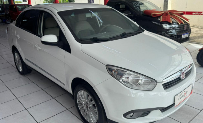 Fiat Grand Siena ESSENCE ITALIA 1.6 Flex 16V 2015 Flex-1