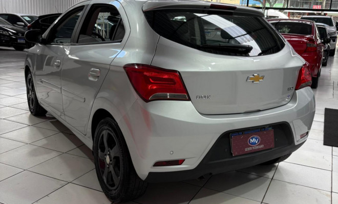 GM - Chevrolet ONIX HATCH LTZ 1.4 8V FlexPower 5p Aut. 2018 Flex-2