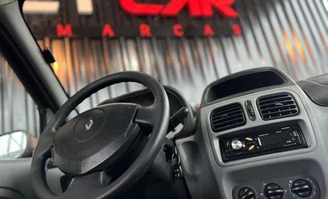 Renault Clio Sed. Authentique Hi-Flex 1.6 16V 4p 2009 Flex-6