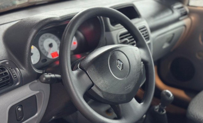 Renault Clio Sed. Authentique Hi-Flex 1.6 16V 4p 2009 Flex-5