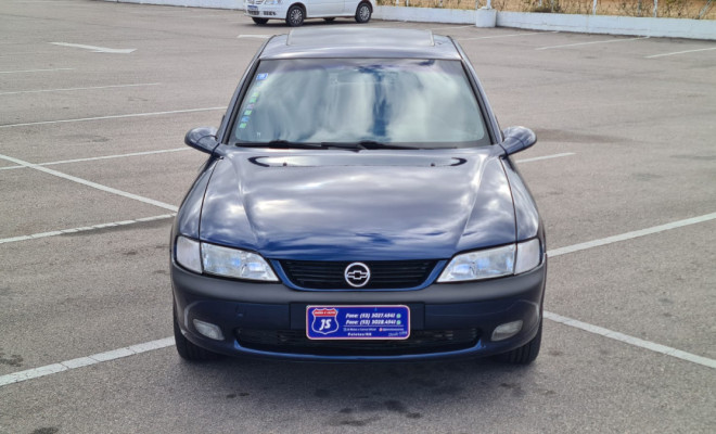 GM - Chevrolet Vectra CD 2.2 16V / 2.0 16V Mec./Aut. 1997 Gasolina-0