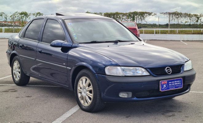 GM - Chevrolet Vectra CD 2.2 16V / 2.0 16V Mec./Aut. 1997 Gasolina