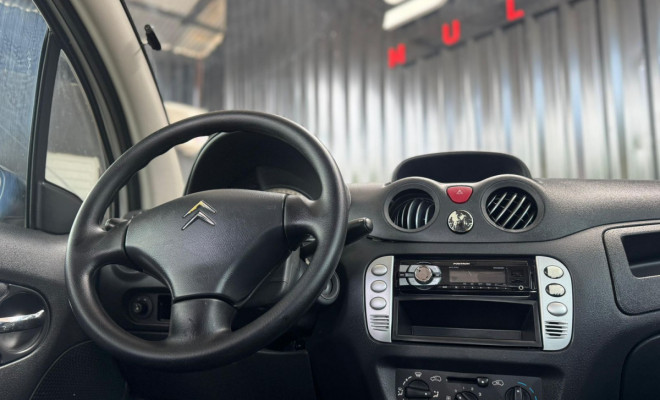 Citroën C3 GLX 1.4/ GLX Sonora 1.4 Flex 8V 5p 2011 Flex-6