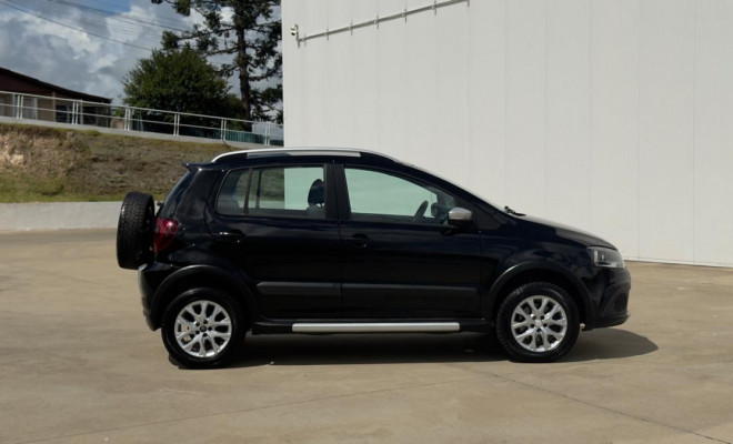 CROSSFOX 1.6 I-MOTION 2014 | VISUAL AVENTUREIRO E CONFORTO.-16