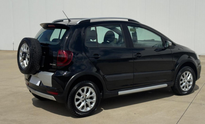 CROSSFOX 1.6 I-MOTION 2014 | VISUAL AVENTUREIRO E CONFORTO.-15