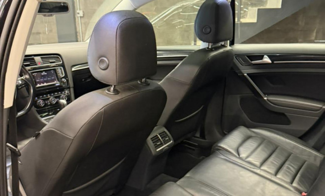 VW - VolksWagen Golf Variant Highline 1.4 TSI Aut. 2015 Gasolina-13