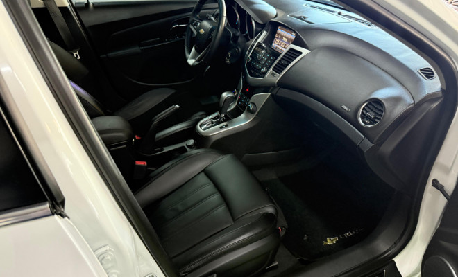 GM - Chevrolet CRUZE LT 1.8 16V FlexPower 4p Aut. 2015 Flex-4