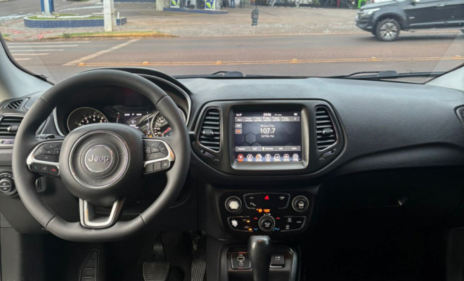 Jeep COMPASS LONGITUDE 2.0 4x2 Flex 16V Aut. 2018 Flex-4