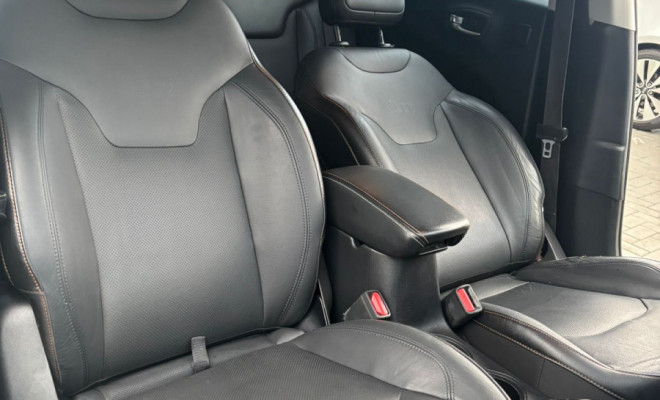 Jeep COMPASS LONGITUDE 2.0 4x2 Flex 16V Aut. 2018 Flex-6