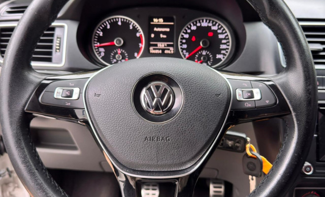 VW - VolksWagen Fox Highline1.6 Flex 16V 5p 2016 Flex-9