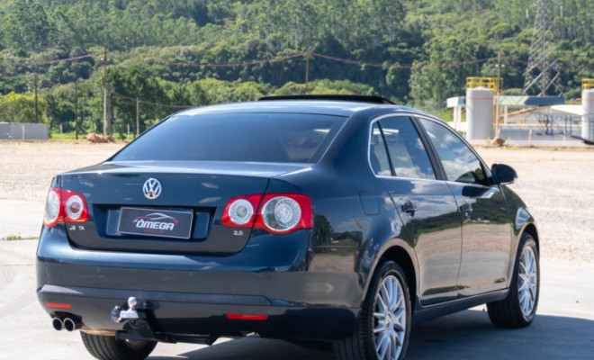 VW - VolksWagen JETTA 2.5 20V 150/170cv Tiptronic 2008 Gasolina-2