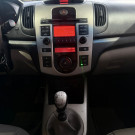 Kia Motors Cerato 1.6 16V Mec. 2010 Flex-9