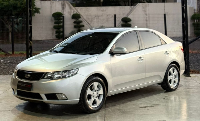 Kia Motors Cerato 1.6 16V Mec. 2010 Flex