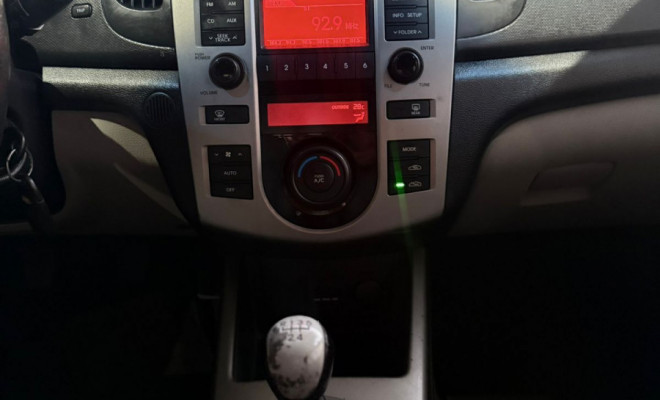 Kia Motors Cerato 1.6 16V Mec. 2010 Flex-9