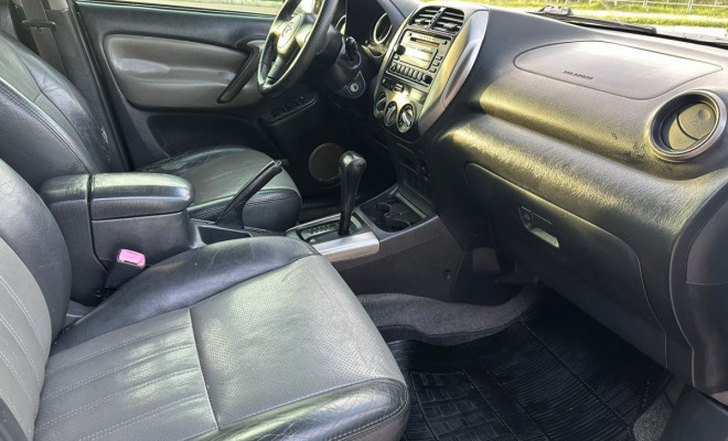 Toyota RAV4 2.0 4x4 16V - 2005-7